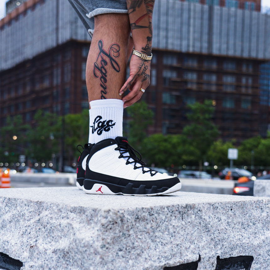 Classic Crew Socks - Cream / Black